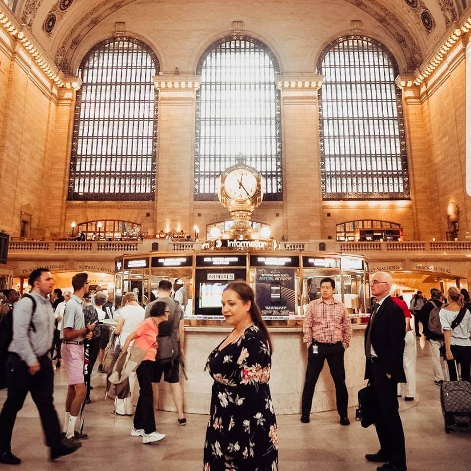 Finding the whsipering gallery in Grand Central Station. Read more on www.ouruniquestays.com