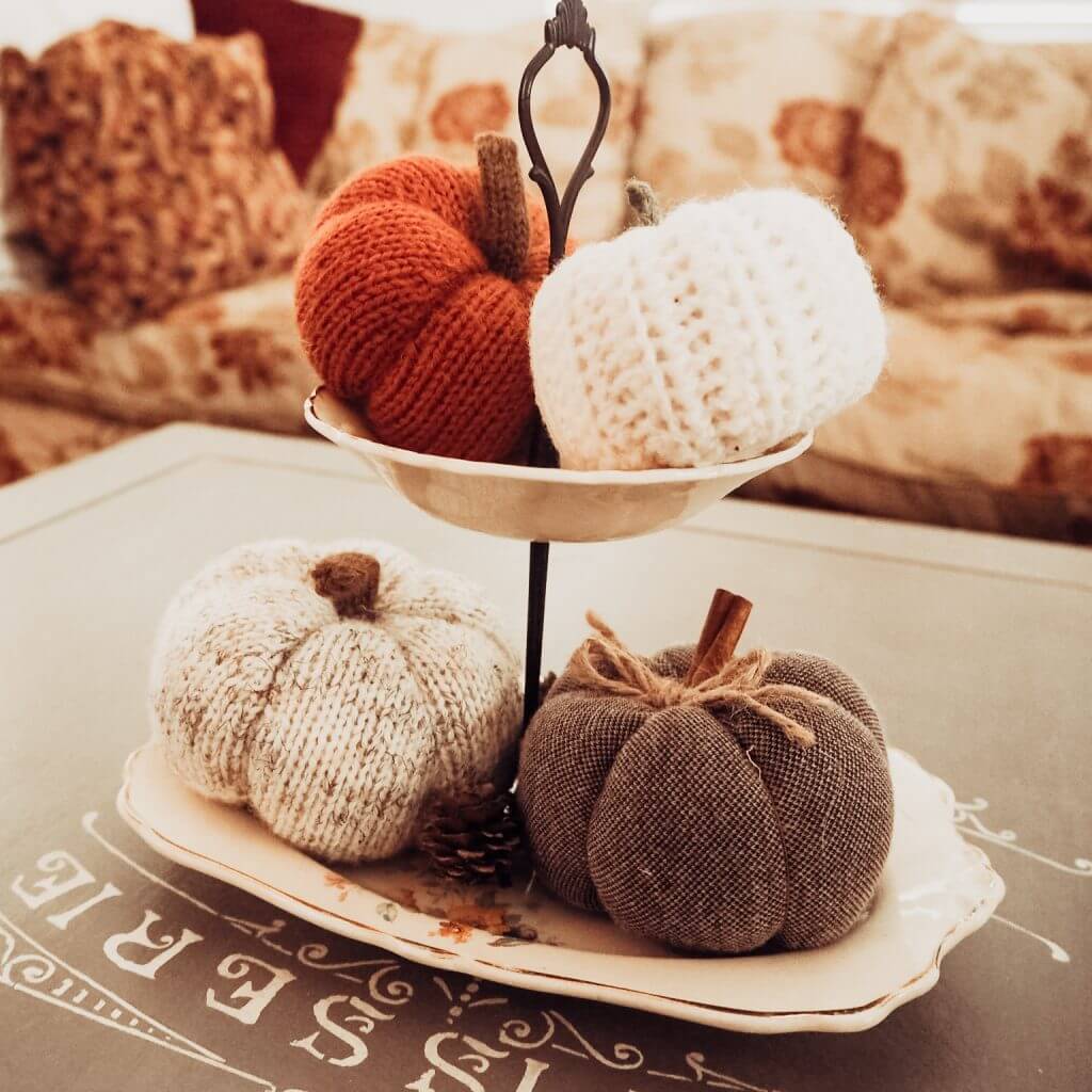 I want to show you how I have decorated my home with my guide on how to decorate your home for fall.Read more on www.ouruniquestays.com