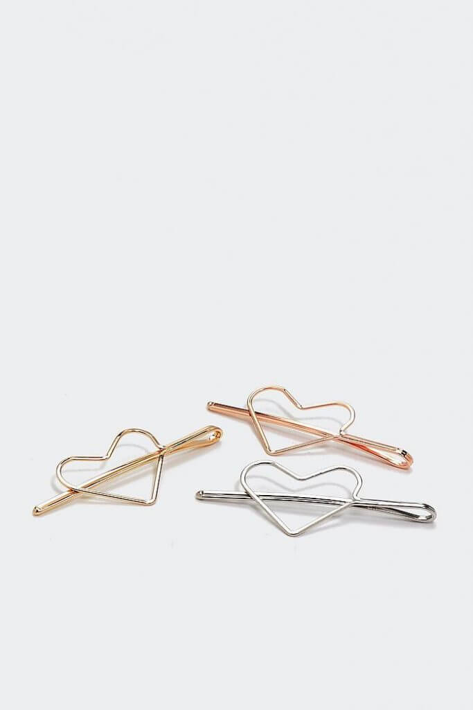 With All My Heart 3-pc Hair Clip Set. Ten of the best hair accessories online. Read more on www.ouruniquestays.com