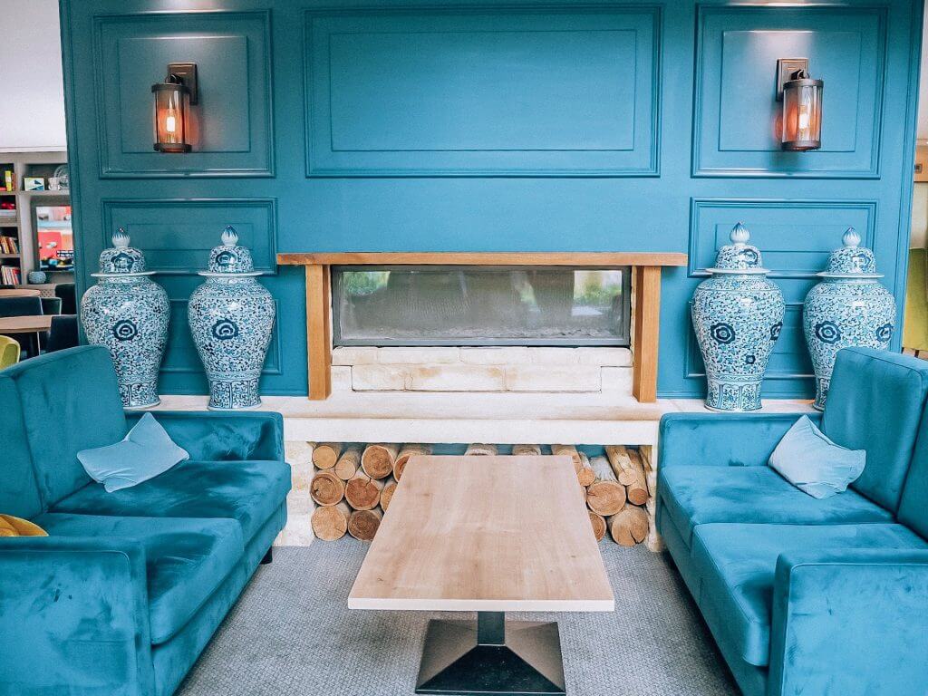 The gorgeous decor at De Vere Cotswolds Water Park Apartments and Hotel. Read my review on www.ouruniquestays.com