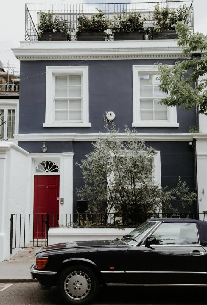 The beautiful Notting Hill houses.