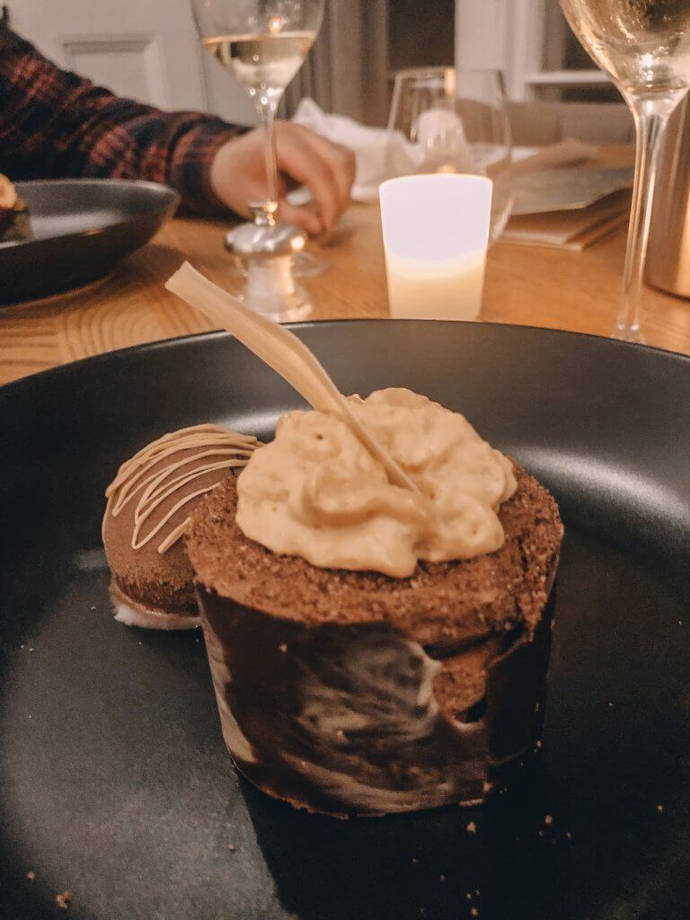 Dinner at 1919 Restaurant in The Cottage in the Wood