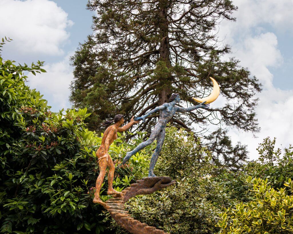 Sculpture by Giacinto Bosco called I promise you the moon