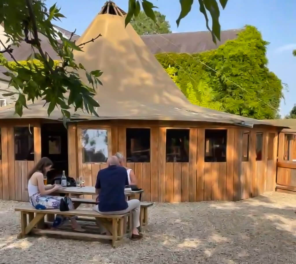 Pizzatipi restaurant in Cardigan Wales