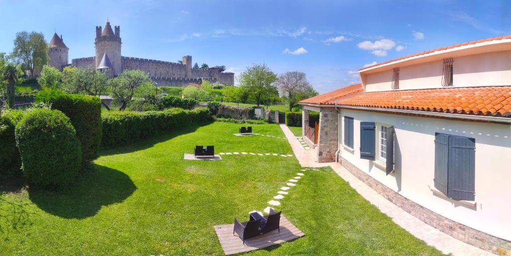 Good Knight Accommodation in Carcassonne France