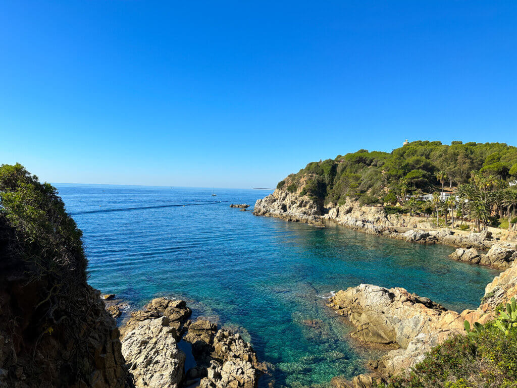 Turquoise waters on Costa Brava