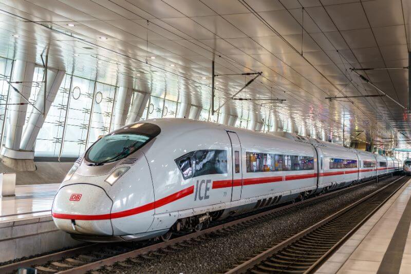 Train at Frankfurt Airport to take you to the city centre.